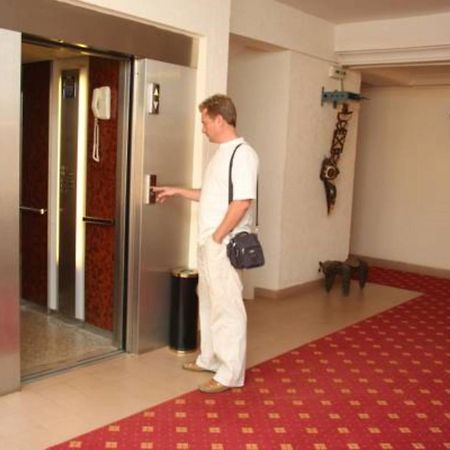 Hotel Splendid Ouagadougou Exterior foto